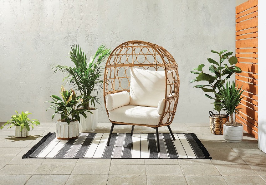 Perfect Outdoor Egg Chair