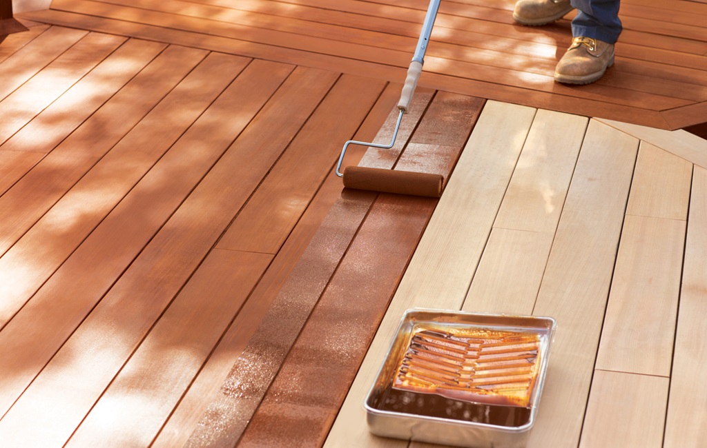 What to Look for When Buying Solid Deck Stain